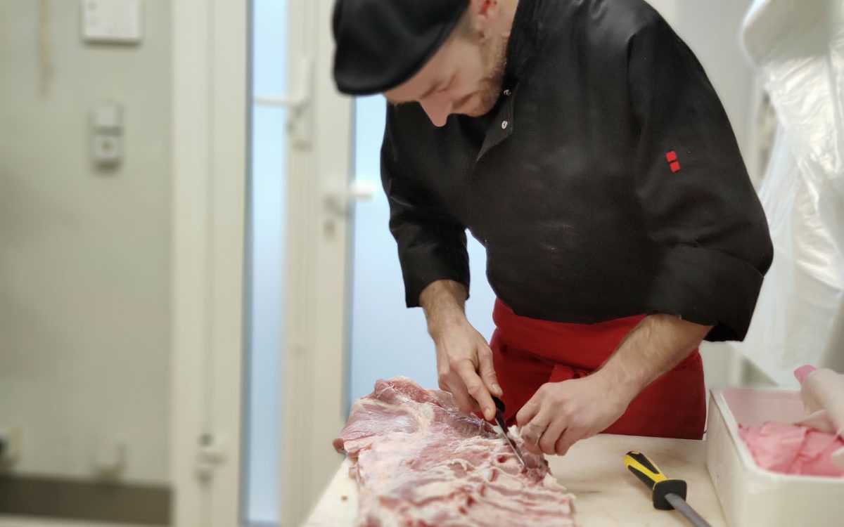 L'étable en bouch' - Boucherie Charcuterie Traiteur à Salignac - équipe boucher